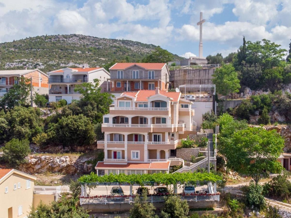Apartments Bona Неум Экстерьер фото