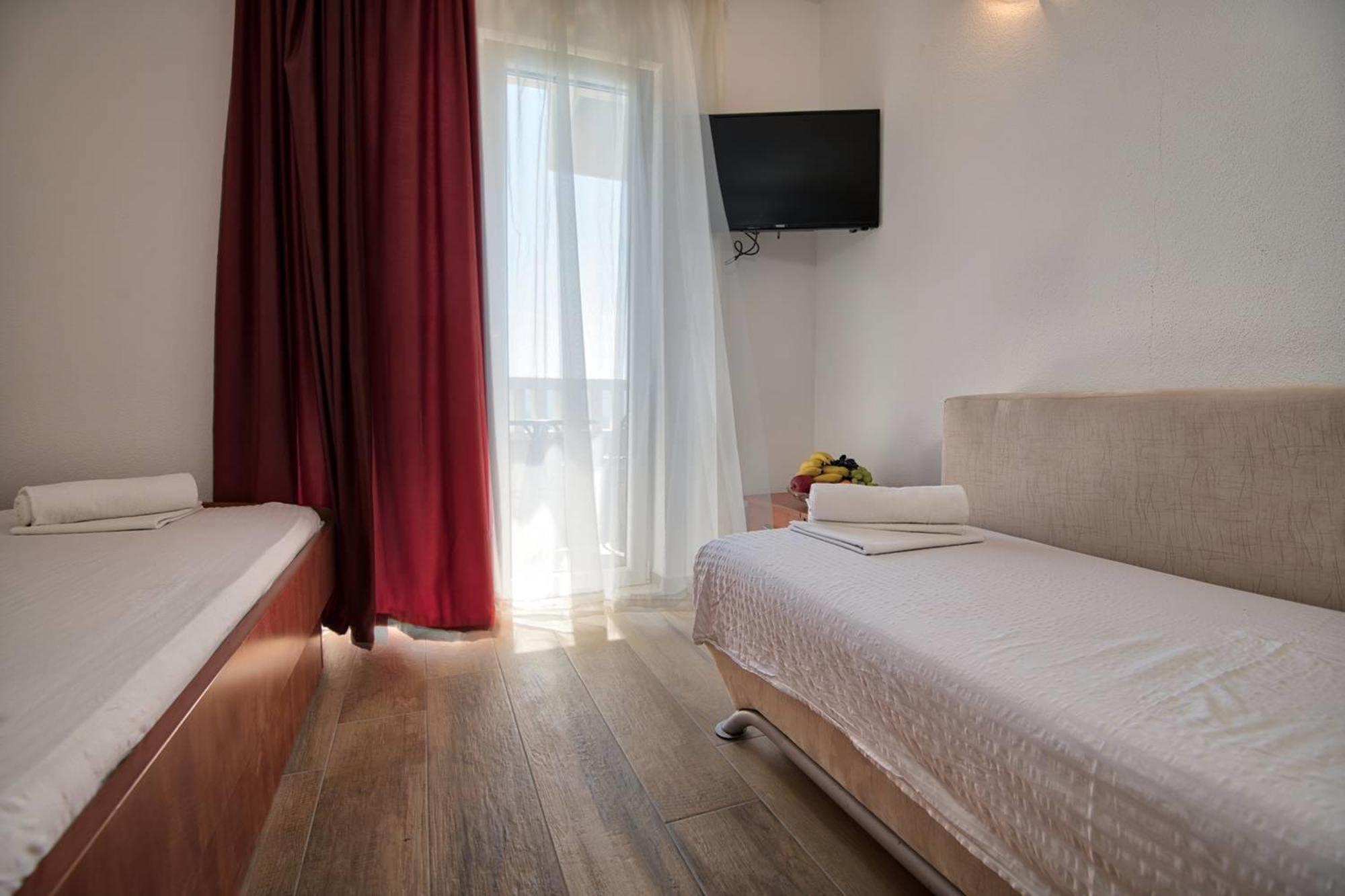Apartments Bona Неум Номер фото